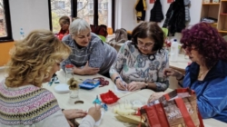 Atelier de creație pentru senioarele de la Centrul „Rivulus Pueris” din Baia Mare