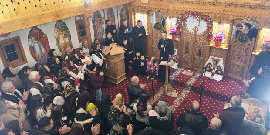 Pregătire sufletească pentru Nașterea Domnului, prin colind și rugăciune, la Parohia Ortodoxă „Șesu-Mănăstirii” Rozavlea