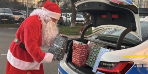 Moșul a primit o mână de ajutor de la polițiștii maramureșeni