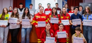 Masa rotundă „Educație și Voluntariat” a reunit liceeni și tineri voluntari la Biblioteca Județeană