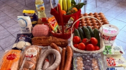 244 de pachete cu alimente au fost distribuite beneficiarilor Cantinei Sociale Baia Mare