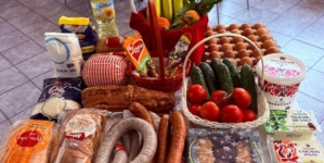 244 de pachete cu alimente au fost distribuite beneficiarilor Cantinei Sociale Baia Mare