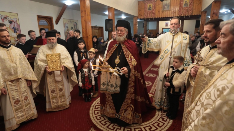 Preasfințitul Părinte Episcop Iustin a slujit la Parohia Ortodoxă „Sfânta Cuvioasă Parascheva” din Baia Mare
