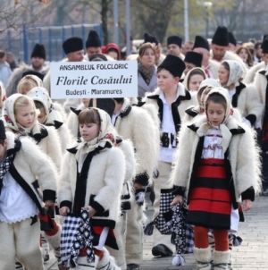 Restricții de circulație în Baia Mare pentru desfășurarea paradei colindătorilor din cadrul evenimentului „Crăciun în Maramureș”