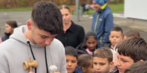 Patric Sas, adolescentul care a readus Kendama în trend, la Baia Mare
