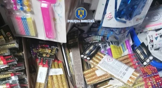 Zeci de kilograme de articole pirotehnice confiscate de polițiști în Baia Mare