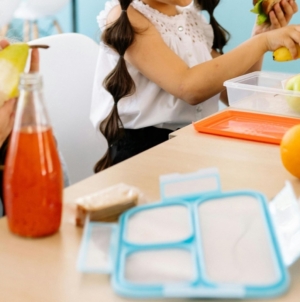 Continuă implementarea Programului Național „Masa sănătoasă” în școlile din România