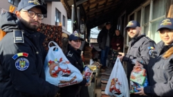 Daruri de la polițiștii de frontieră pentru familii cu probleme