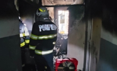Incendiu într-o garsonieră din Borșa. Două persoane au ajuns la spital în urma unor atacuri de panică