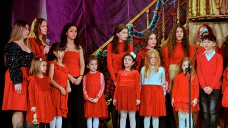 Elevii școlii de muzică „Recreart” vor susține concertul „Acasă de Crăciun”, în Baia Sprie