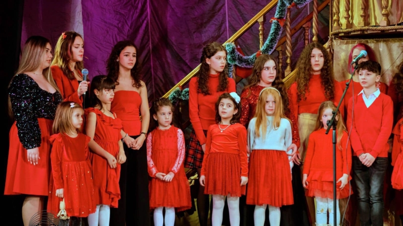 Elevii școlii de muzică „Recreart” vor susține concertul „Acasă de Crăciun”, în Baia Sprie