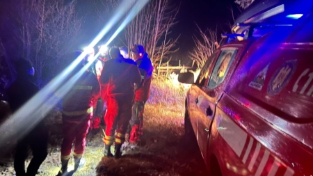 Acțiuni ale salvamontiștilor în sprijinul unor turiști rătăciți și al unui bărbat căzut într-o râpă