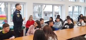 Elevii de la Școala Gimnazială Specială Baia Mare, în dialog cu reprezentanți ai Inspectoratului de Poliție al Județului Maramureș