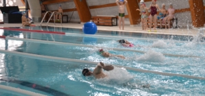 Înotătorii din Fărcașa au fost vizitați de Moș Crăciun!