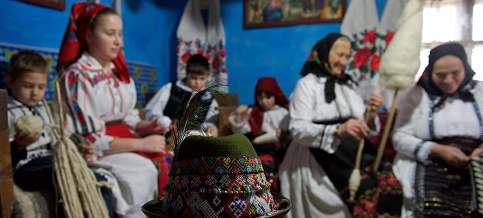 În satul de odinioară: Câșlegile de iarnă, cea mai favorabilă perioadă din an pentru organizarea nunților