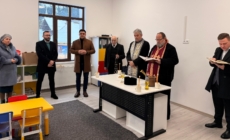 Stoiceni: noua grădiniță și căminul cultural au fost sfințite și inaugurate