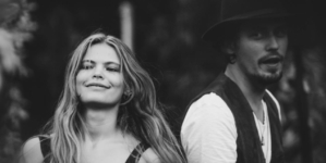 „CATANE”, comedia multipremiată în regia Ioanei Mischie, proiectată la Baia Mare și Sighetu Marmației în prezența actorilor Flavia Hojda și Pavel Ulici