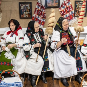 Tradiție: Se organizează șezătoare la Muzeul Satului din Baia Mare