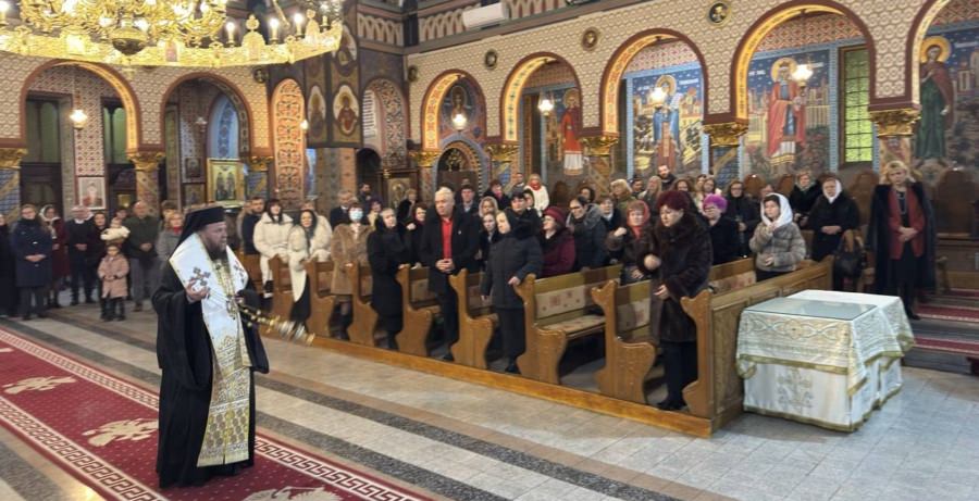 PS Timotei Sătmăreanul a săvârșit slujba în noaptea trecerii dintre ani la Catedrala Ortodoxă din Satu Mare