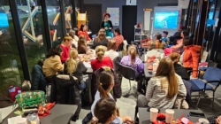 „Creează, joacă-te, reușește – pas cu pas”: Seria atelierelor de formare profesională dedicate cadrelor didactice din învățământul primar continuă