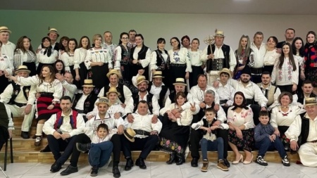 La Făurești se organizează șezătoare