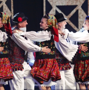 67 de ani de tradiție și folclor: Ansamblul Folcloric Național „Transilvania” vă invită la concertul aniversar „Maramureșul în sărbătoare”