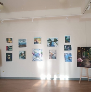 Expoziția de pictură „Conversații Cromatice” se vernisează la Centrul Cultural Pastoral „Sfântul Iosif Mărturisitorul” din Sighetu Marmației