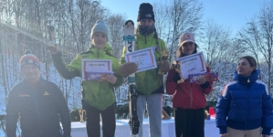 Pasiune și performanță pe pârtie: „Cupa C.S.S Baia Sprie” a reunit la Șuior 122 de sportivi din întreaga țară