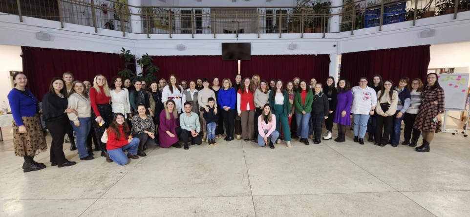 STEM și literația timpurie: Atelier practic pentru cadre didactice debutante la „Hub-ul Învățătorilor”