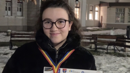 Performanță remarcabilă la matematică: Amalia Costin, elevă a Colegiului „Gheorghe Șincai”, Premiul I la concursul interjudețean „Argument”