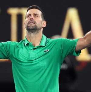 Novak Djokovic, victorie istorică împotriva lui Jannik Sinner în semifinale la Australian Open! Sârbul s-a calificat în a 38-a finală de Grand Slam a carierei