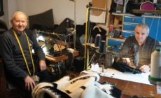 Vasile și Ioan Marinca din Sârbi contribuie la păstrarea tradiției și a portului popular