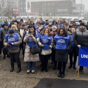 Protest al funcționarilor publici din Maramureș împotriva reducerilor de personal