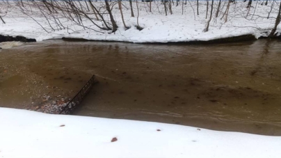 După ploile abundente Băița a rămas fără alimentare cu apă