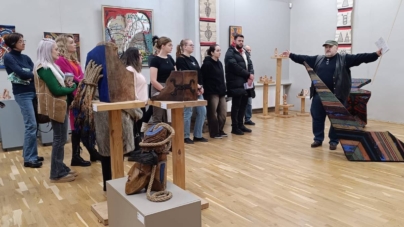 Studenți și masteranzi băimăreni vor marca Ziua Culturii Naționale printr-un workshop cultural-artistic, alături de maestrul Ioan Marchiș