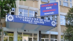 Simpozion omagial dedicat Unirii Principatelor Române în aula Universității „Vasile Goldiș” din Baia Mare