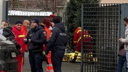 Tată și fiu, și-au pierdut viața după ce au căzut de pe un bloc de zece etaje