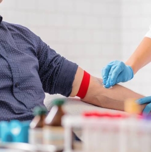 Bolnavii cronici, puși pe lista de așteptare, analizele medicale nu mai sunt o prioritate din 2026