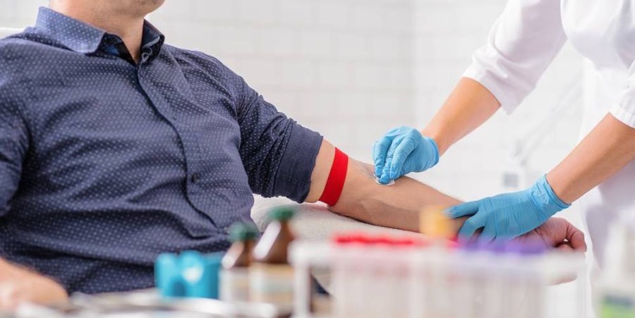 Bolnavii cronici, puși pe lista de așteptare, analizele medicale nu mai sunt o prioritate din 2026