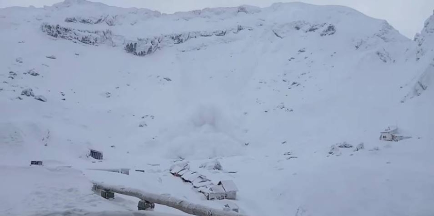 Doi schiori au provocat o avalanșă majoră la Bâlea Lac