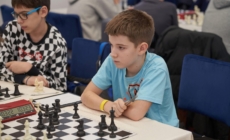 Academia de Șah Maramureș deschide înscrierile la cursurile online de șah dedicate copiilor și juniorilor avansați