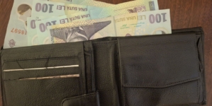 S-a ales cu dosar penal după ce a găsit un portofel, a luat banii, iar apoi s-a descotorosit de el