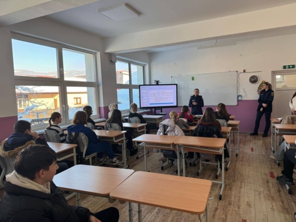 Elevii de la Școala Româno-Germană Vișeu de Sus au fost informați în legătură cu prevenirea bullyingului și cyberbullyingului în mediul școlar