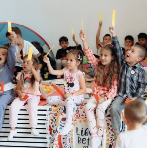 Asociația Culturală Sub Stejar a deschis înscrierile la atelierul „reciclART”, în Târgu Lăpuș