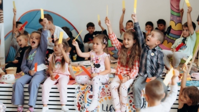 Asociația Culturală Sub Stejar a deschis înscrierile la atelierul „reciclART”, în Târgu Lăpuș