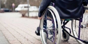 Persoanele cu handicap grav sau accentuat din Maramureș beneficiază de noi facilități de transport interurban