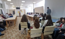 Întâlnire între generații la Centrul CASPEV Baia Mare, cu ocazia Zilei Culturii Naționale și a aniversării poetului Mihai Eminescu