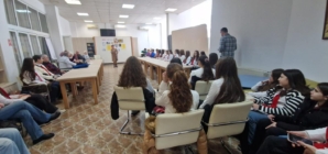 Întâlnire între generații la Centrul CASPEV Baia Mare, cu ocazia Zilei Culturii Naționale și a aniversării poetului Mihai Eminescu