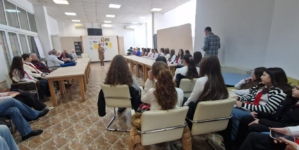 Întâlnire între generații la Centrul CASPEV Baia Mare, cu ocazia Zilei Culturii Naționale și a aniversării poetului Mihai Eminescu