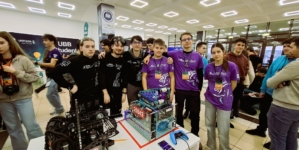 Echipa băimăreană de robotică EXOROS, prezentă la prima întâlnire din cadrul First Tech Challenge 2025-2026, la Cluj-Napoca